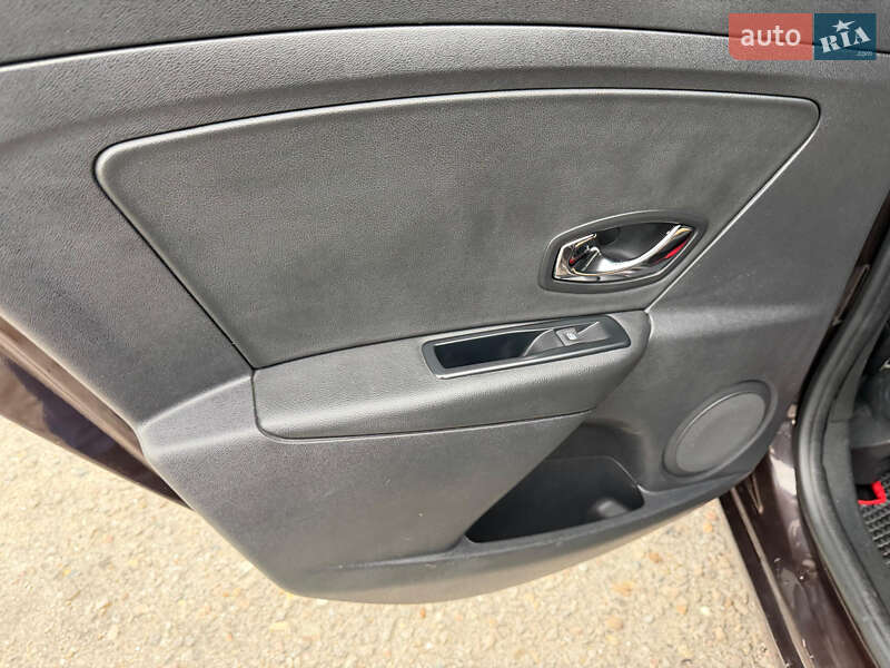 Универсал Renault Megane 2013 в Киеве фото 8 Универсал Renault Megane 2013 в Киеве