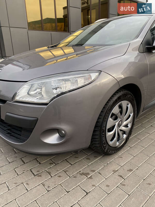 Универсал Renault Megane 2011 в Ровно фото 11 Универсал Renault Megane 2011 в Ровно