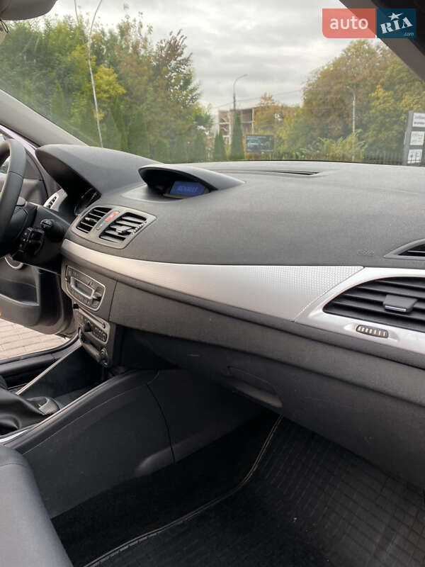 Универсал Renault Megane 2011 в Ровно фото 22 Универсал Renault Megane 2011 в Ровно