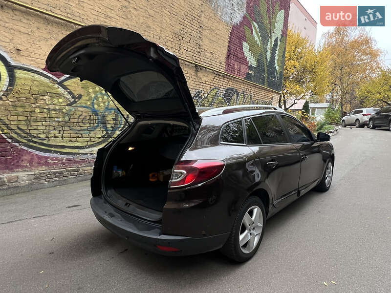 Универсал Renault Megane 2014 в Киеве фото 17 Универсал Renault Megane 2014 в Киеве