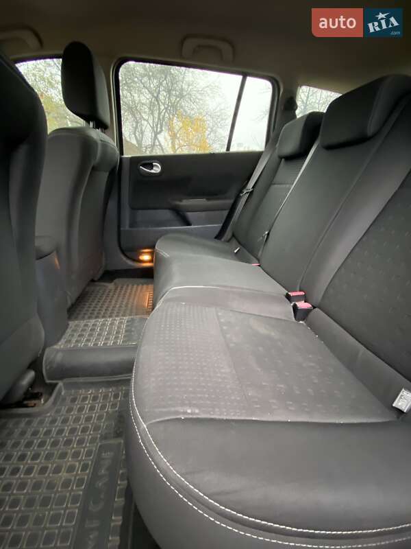 Универсал Renault Megane 2005 в Полтаве фото 7 Универсал Renault Megane 2005 в Полтаве