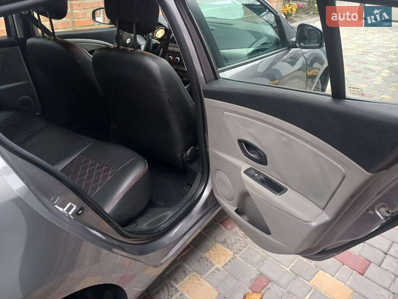 Хетчбек Renault Megane 2009 в Хмільнику