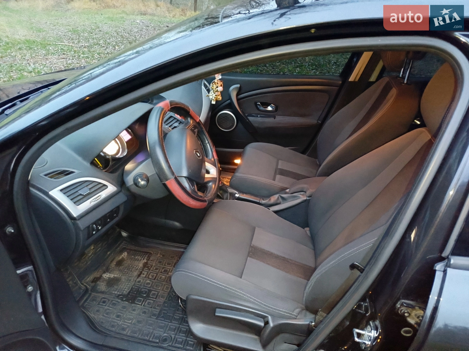 2010 Renault Megane - мініатюра 4