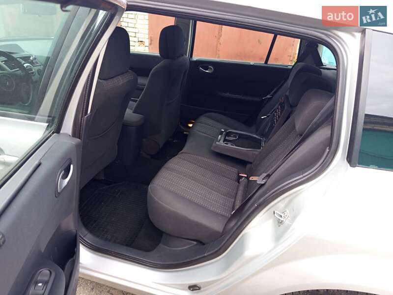 Универсал Renault Megane 2009 в Луцке фото 16 Универсал Renault Megane 2009 в Луцке