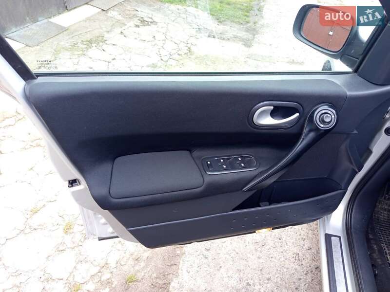 Универсал Renault Megane 2009 в Луцке фото 24 Универсал Renault Megane 2009 в Луцке