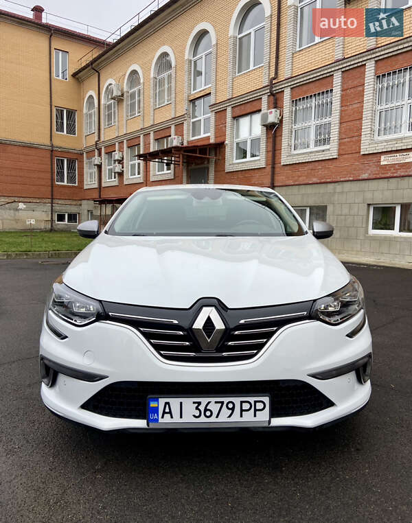 Хэтчбек Renault Megane 2017 в Умани
