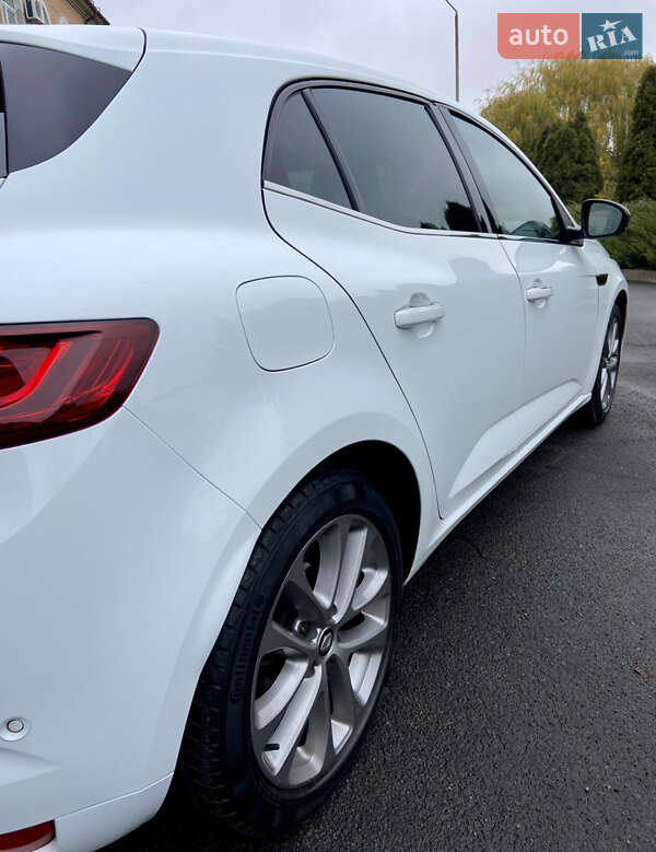 Хэтчбек Renault Megane 2017 в Умани