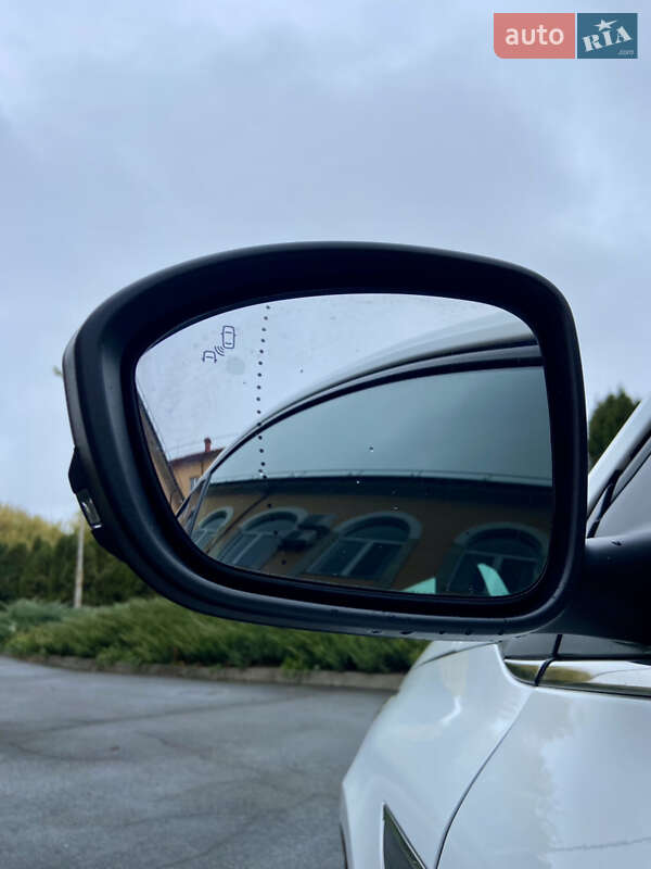 Хэтчбек Renault Megane 2017 в Умани