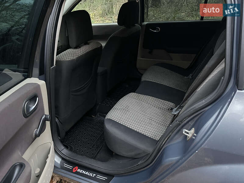 Універсал Renault Megane 2006 в Самборі фото 23 Універсал Renault Megane 2006 в Самборі