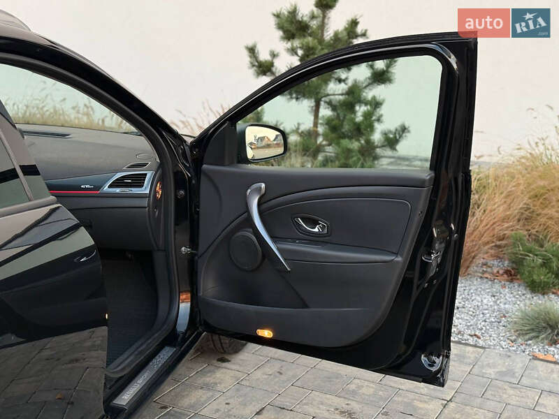 Универсал Renault Megane 2014 в Луцке фото 47 Универсал Renault Megane 2014 в Луцке