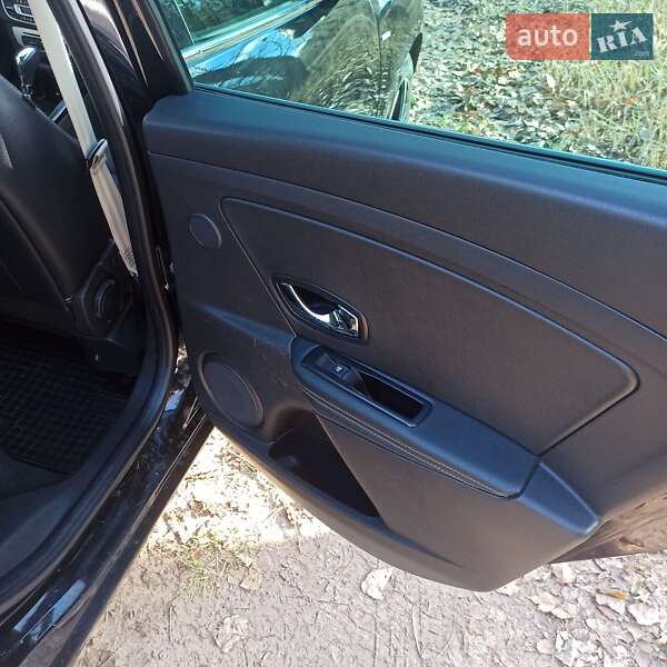 Универсал Renault Megane 2014 в Киеве фото 19 Универсал Renault Megane 2014 в Киеве