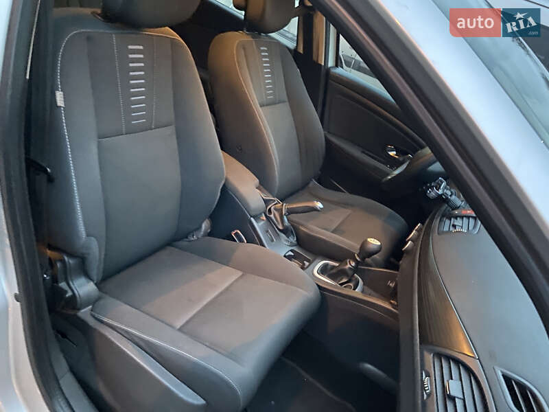 Универсал Renault Megane 2010 в Киеве фото 3 Универсал Renault Megane 2010 в Киеве