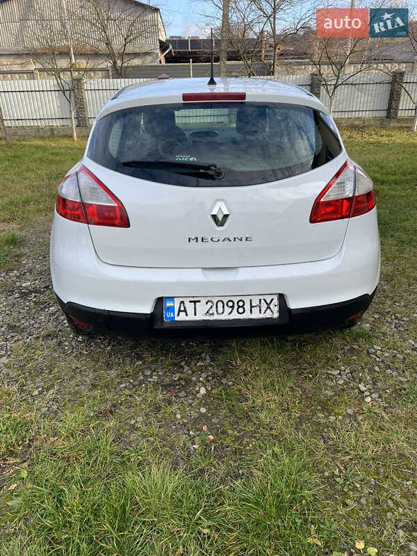Хэтчбек Renault Megane 2011 в Калуше