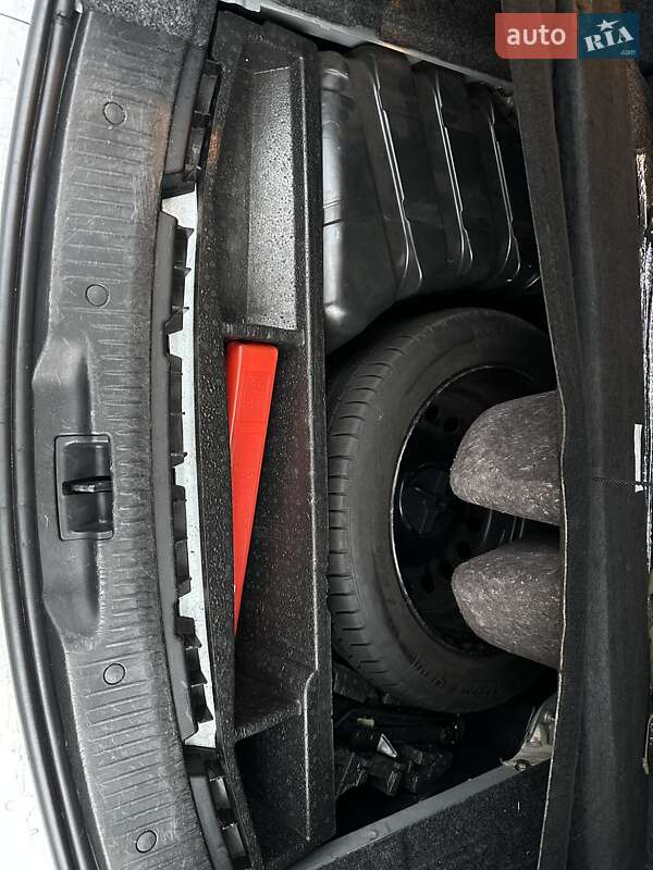 Универсал Renault Megane 2007 в Киеве фото 28 Универсал Renault Megane 2007 в Киеве