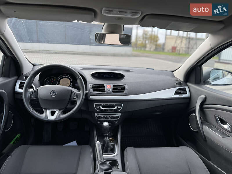Хэтчбек Renault Megane 2009 в Луцке фото 22 Хэтчбек Renault Megane 2009 в Луцке