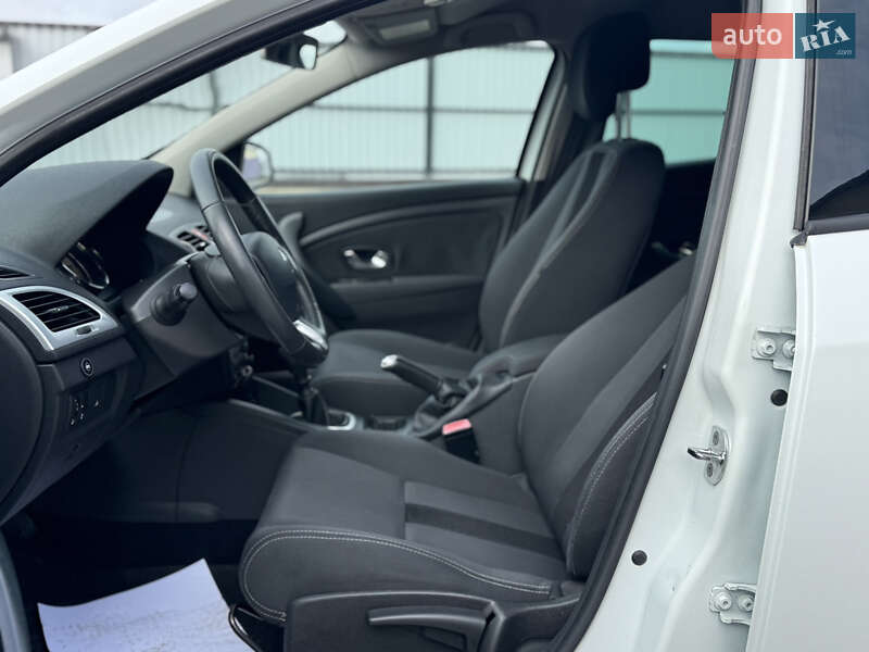 Хэтчбек Renault Megane 2009 в Луцке фото 24 Хэтчбек Renault Megane 2009 в Луцке