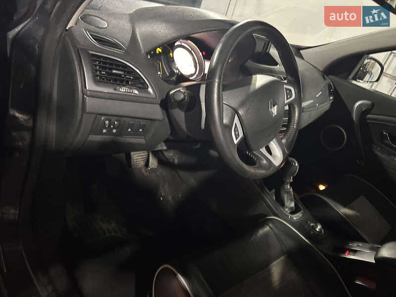 Универсал Renault Megane 2012 в Луцке фото 16 Универсал Renault Megane 2012 в Луцке