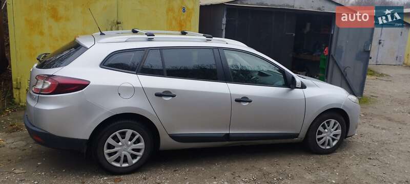 Универсал Renault Megane 2011 в Запорожье фото 3 Универсал Renault Megane 2011 в Запорожье