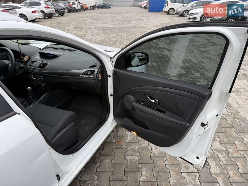 Универсал Renault Megane 2012 в Ужгороде фото 25 Универсал Renault Megane 2012 в Ужгороде