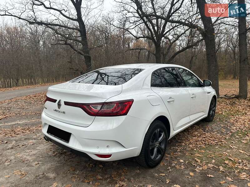 Седан Renault Megane 2019 в Дніпрі