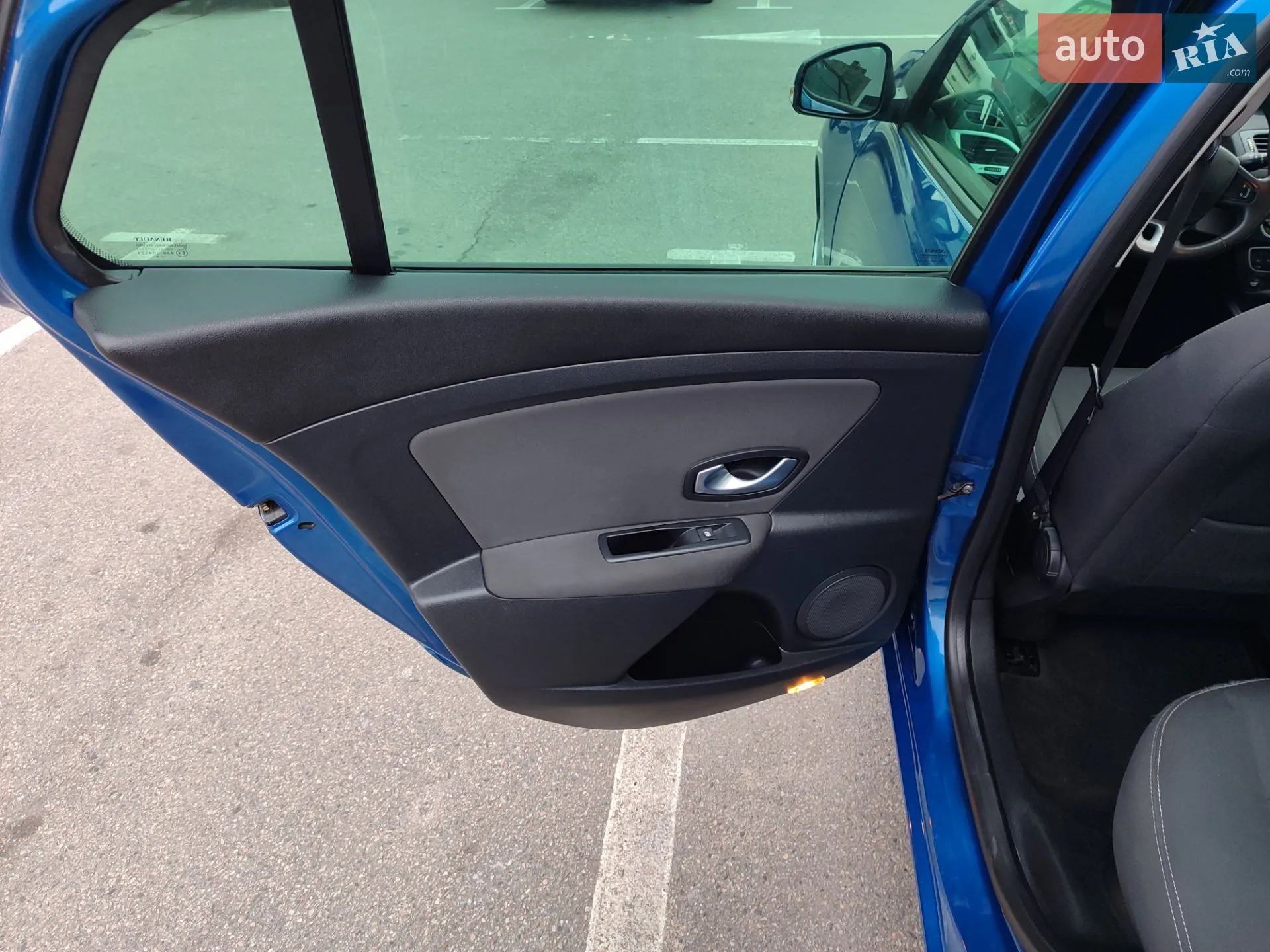 2010 Renault Megane - мініатюра 13
