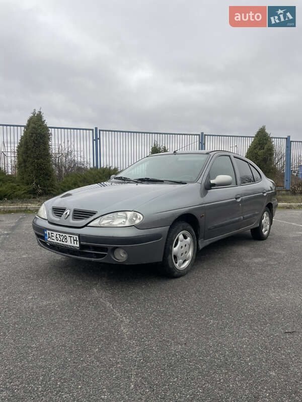 Седан Renault Megane 2003 в Новомосковске фото Седан Renault Megane 2003 в Новомосковске