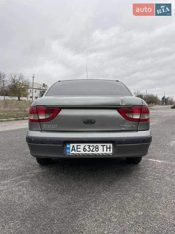 Седан Renault Megane 2003 в Новомосковске фото 6 Седан Renault Megane 2003 в Новомосковске