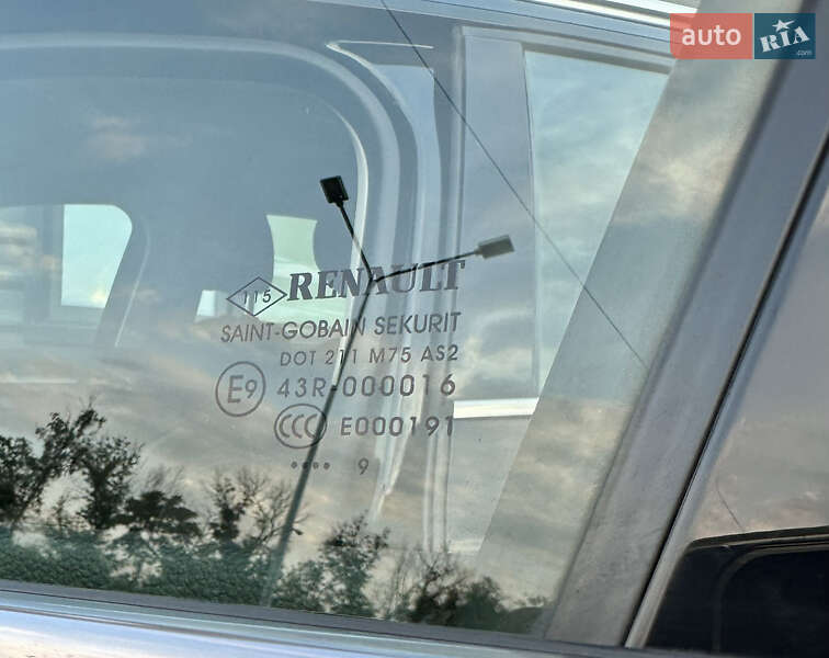 Універсал Renault Megane 2019 в Києві фото 56 Універсал Renault Megane 2019 в Києві