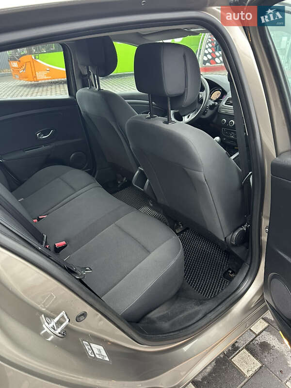 Хэтчбек Renault Megane 2010 в Полтаве