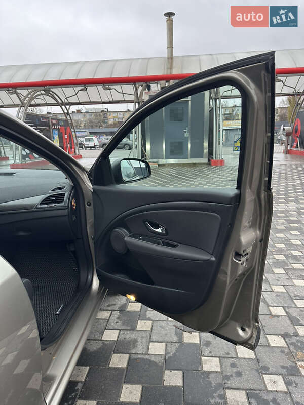 Хэтчбек Renault Megane 2010 в Полтаве