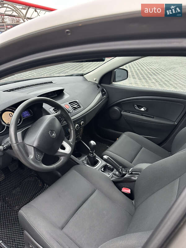 Хэтчбек Renault Megane 2010 в Полтаве