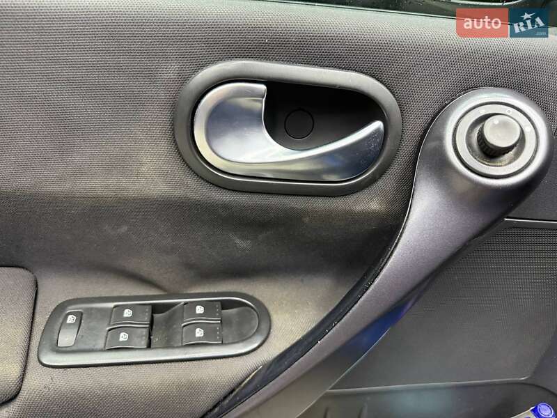Хэтчбек Renault Megane 2007 в Черновцах фото 7 Хэтчбек Renault Megane 2007 в Черновцах