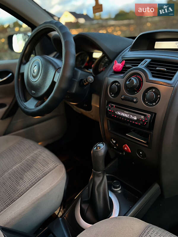 Универсал Renault Megane 2006 в Турбовом фото 16 Универсал Renault Megane 2006 в Турбовом