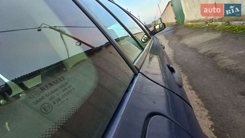 Универсал Renault Megane 2005 в Сарнах