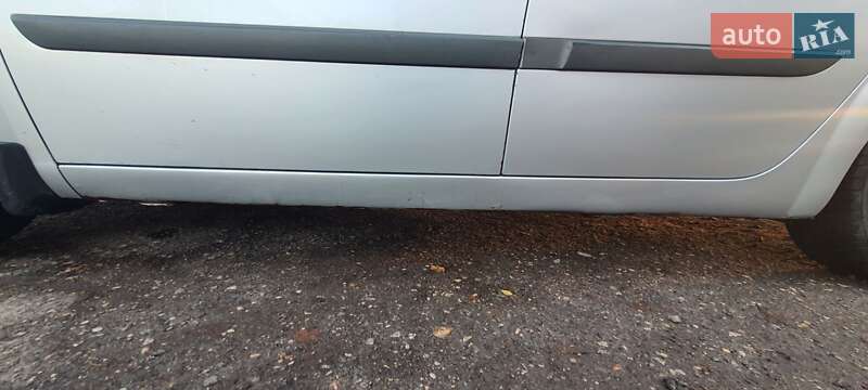 Седан Renault Megane 2006 в Чугуеве фото 6 Седан Renault Megane 2006 в Чугуеве