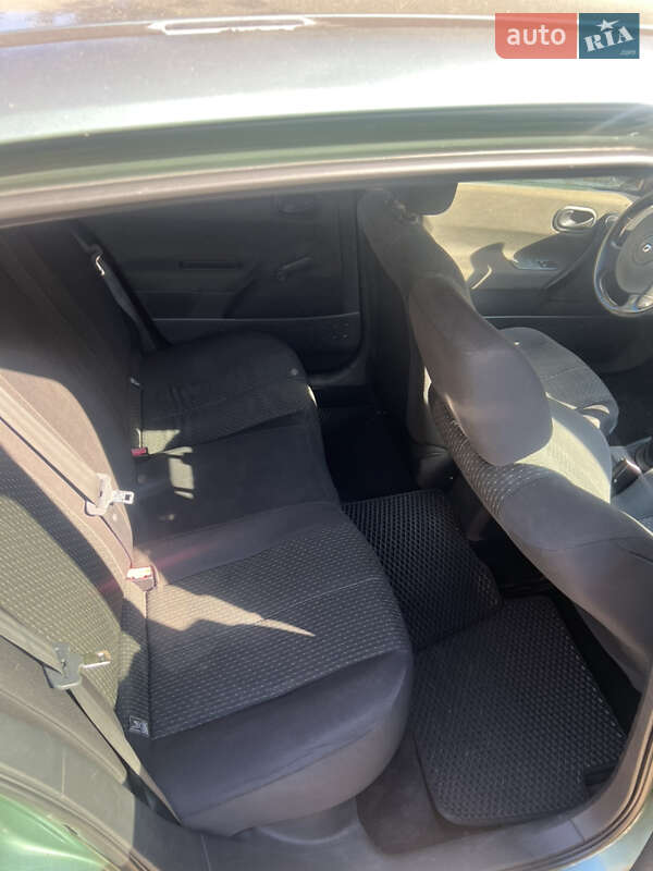 Седан Renault Megane 2004 в Днепре фото 10 Седан Renault Megane 2004 в Днепре
