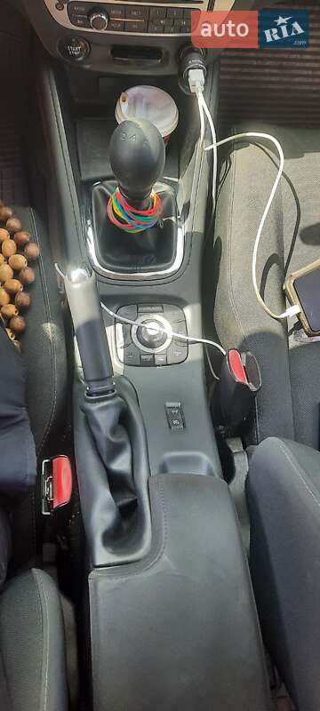 Хетчбек Renault Megane 2014 в Києві фото 10 Хетчбек Renault Megane 2014 в Києві