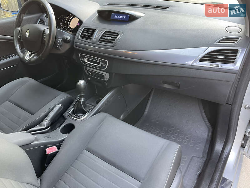 Универсал Renault Megane 2015 в Славуте фото 80 Универсал Renault Megane 2015 в Славуте