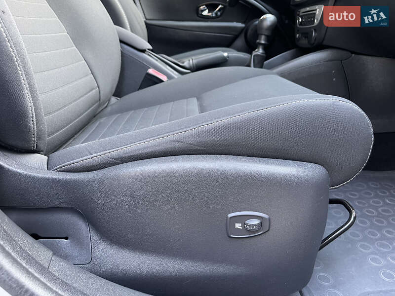 Универсал Renault Megane 2015 в Славуте фото 96 Универсал Renault Megane 2015 в Славуте