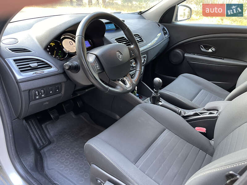 Универсал Renault Megane 2015 в Славуте фото 114 Универсал Renault Megane 2015 в Славуте