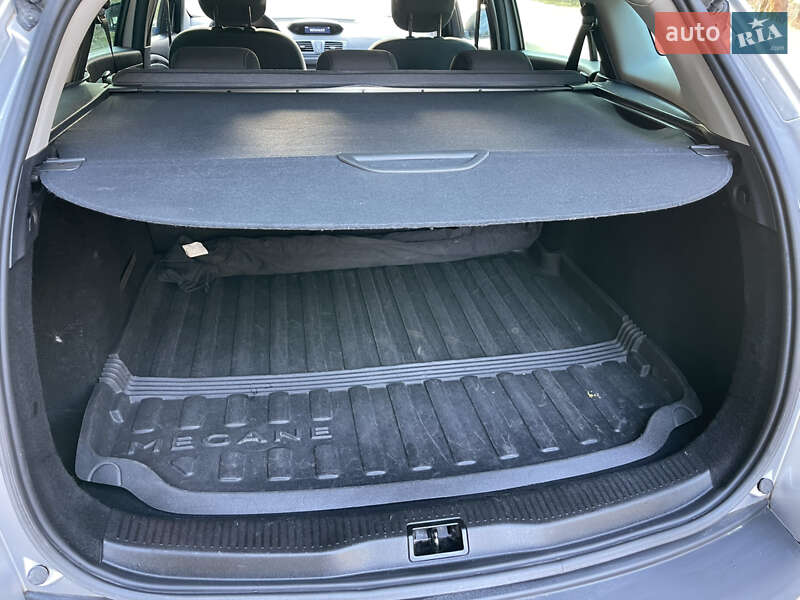 Универсал Renault Megane 2015 в Славуте фото 145 Универсал Renault Megane 2015 в Славуте