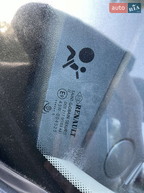 Универсал Renault Megane 2015 в Славуте фото 151 Универсал Renault Megane 2015 в Славуте