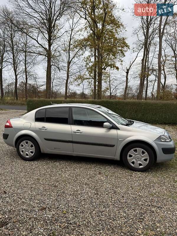 Седан Renault Megane 2004 в Запорожье фото 18 Седан Renault Megane 2004 в Запорожье