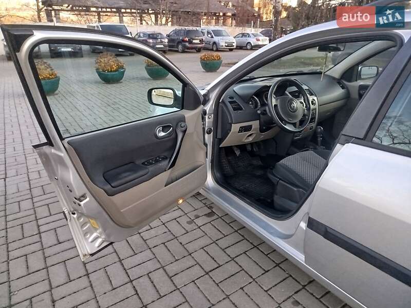 Универсал Renault Megane 2005 в Ровно фото 8 Универсал Renault Megane 2005 в Ровно