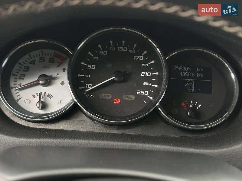 Универсал Renault Megane 2011 в Каменском фото 42 Универсал Renault Megane 2011 в Каменском