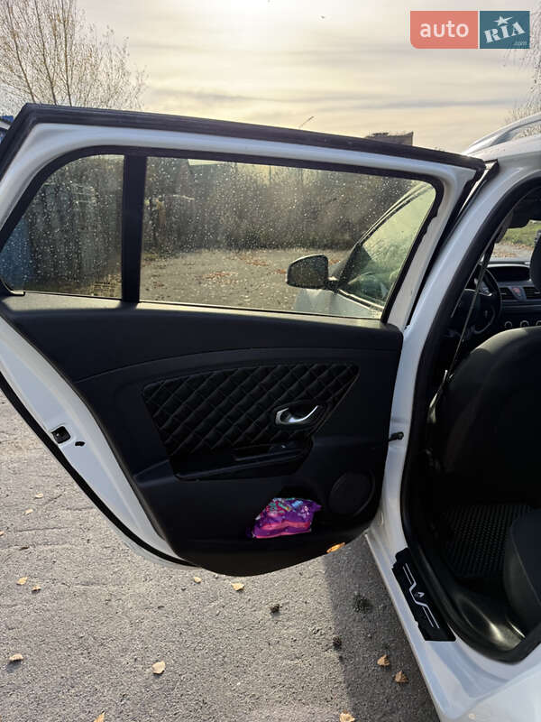 Универсал Renault Megane 2010 в Казатине фото 12 Универсал Renault Megane 2010 в Казатине