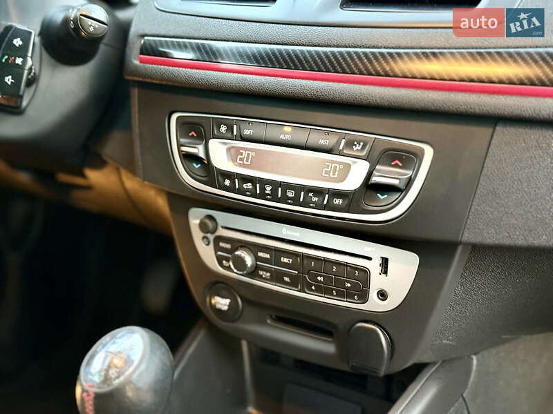 Универсал Renault Megane 2014 в Самборе фото 41 Универсал Renault Megane 2014 в Самборе