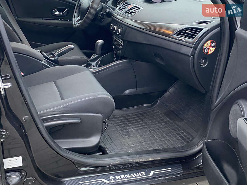 Хетчбек Renault Megane 2010 в Кам'янець-Подільському фото 9 Хетчбек Renault Megane 2010 в Кам'янець-Подільському