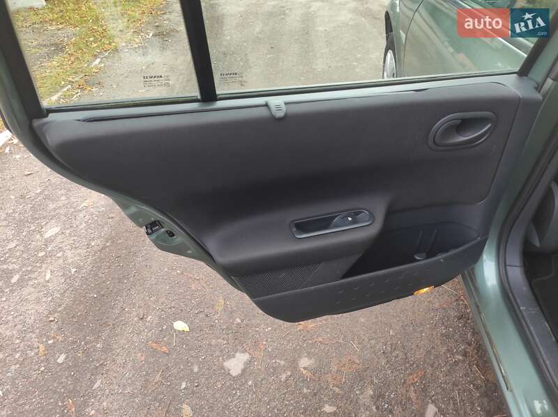 Универсал Renault Megane 2003 в Чернигове