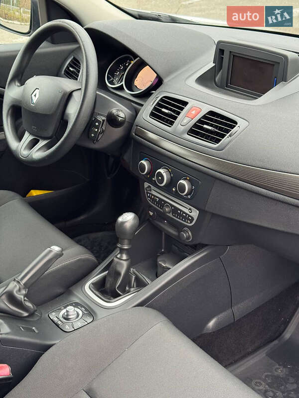 Универсал Renault Megane 2010 в Радивилове фото 14 Универсал Renault Megane 2010 в Радивилове